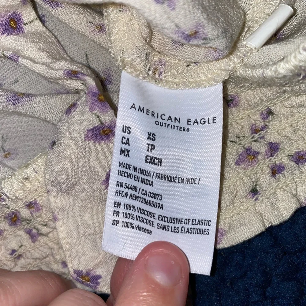 American Eagle cream wrap blouse with purple flowers in size XS. - Picture 3 of 5